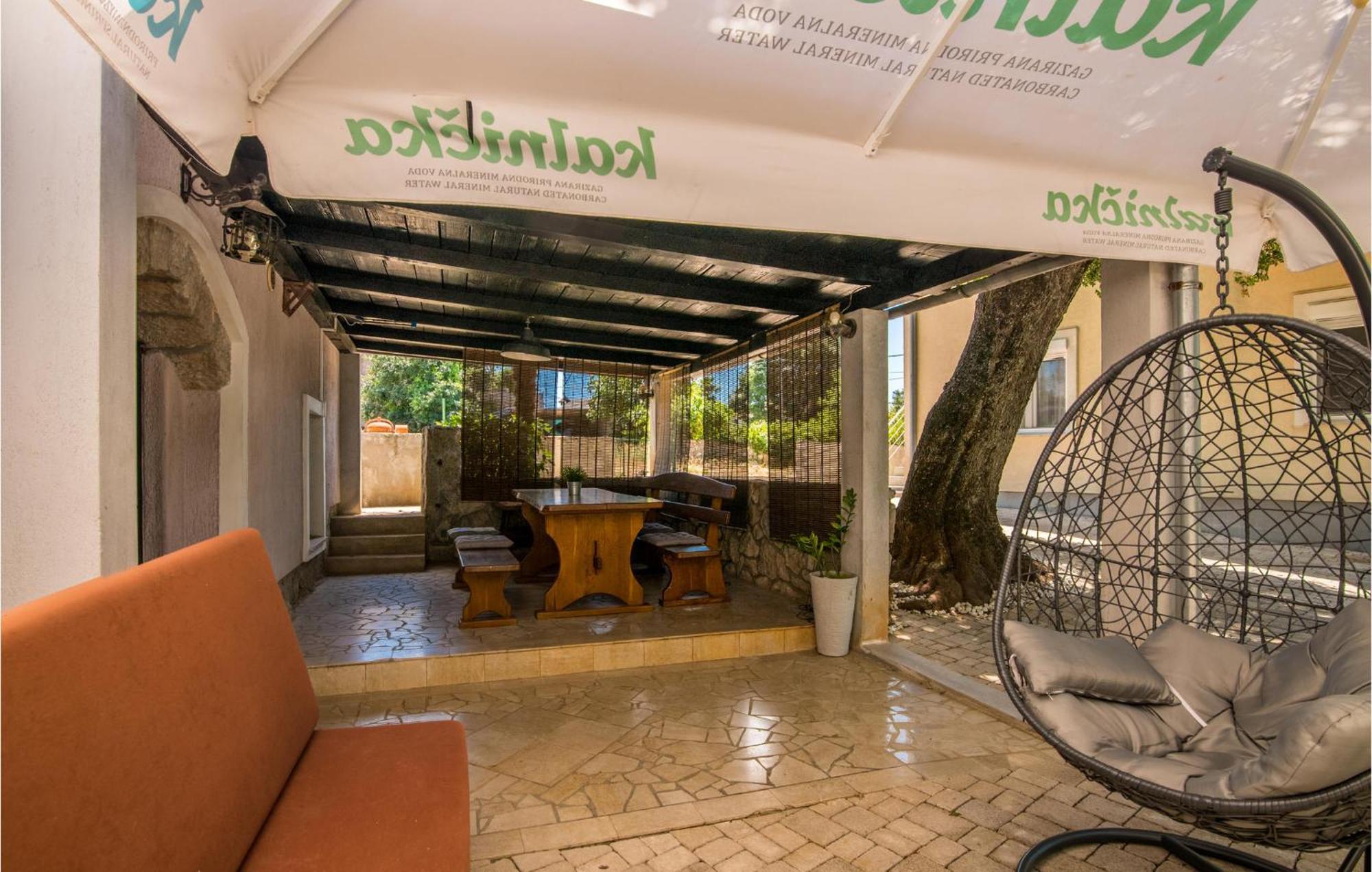 Amazing Home In Malinska Dubasnica With Wifi Экстерьер фото